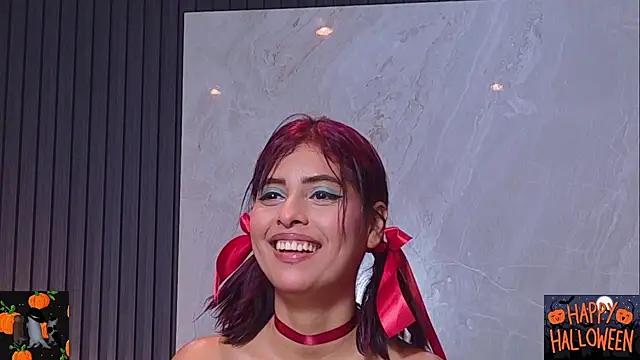 AuroraGray Adlı Modelin Canlı XXX Sohbeti