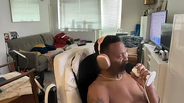 Czat XXX na żywo – theblacklordmaster
