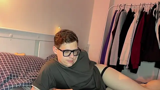 XXX chat uživo modela daniel-below