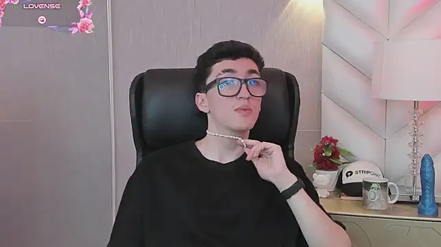 Chat +18 de GaelDuke ao vivo
