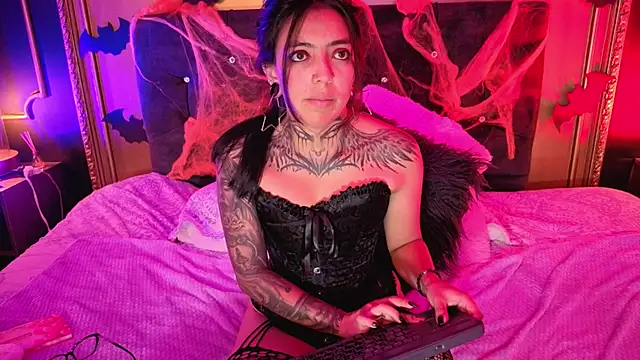 Gahia_Thompson – Live XXX-chat