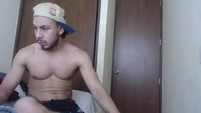 XXX chat uživo modela Taylor_DiamondBoy