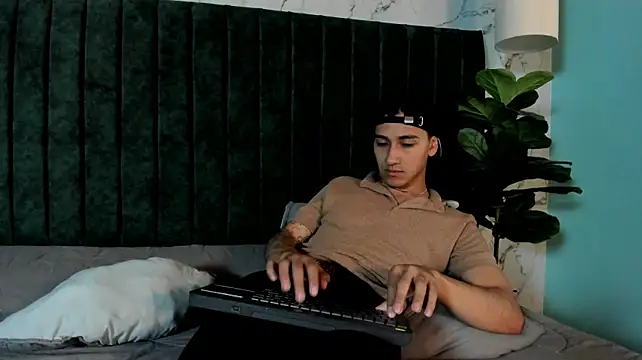 Andy_Joy_ – Live XXX-chat