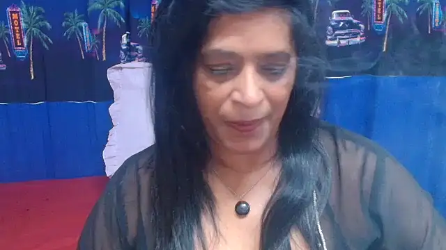 Chatroom XXX en direct de INDIANFUSION