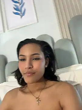 Chat +18 de elena_velez ao vivo