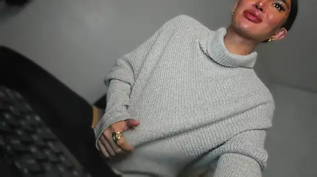 Chat XXX ao vivo de MistressNextDoor_