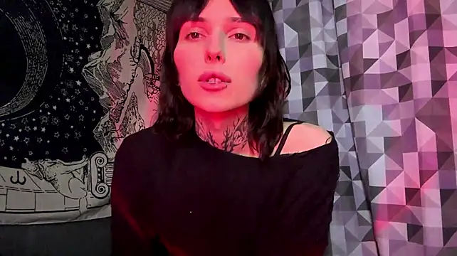 Chat +18 de SweetFemBoyy ao vivo