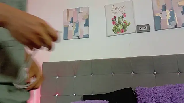 ander_montoyaa élő XXX-chatje