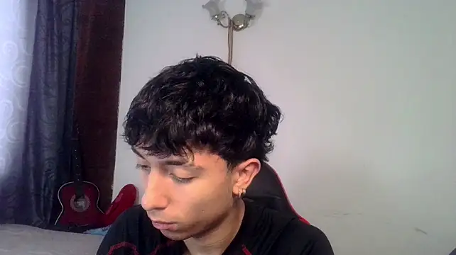 دردشة Mr__Aaronn الجنسية المباشرة