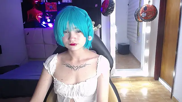 _Charlotte_Collins_のウェブカメラショー