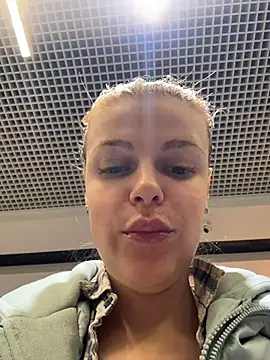 HarrietDart Live XXX-Chat
