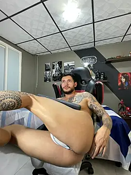 marcel_crawford96 Adlı Modelin Canlı XXX Sohbeti
