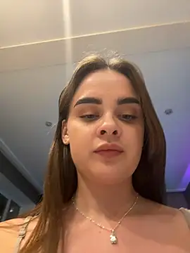 צ'אט XXX בשידור חי של KristiRich