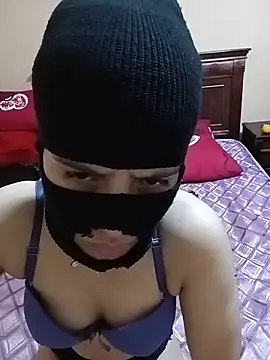 amira_vs_amir Adlı Modelin Web Kamerası Şovu