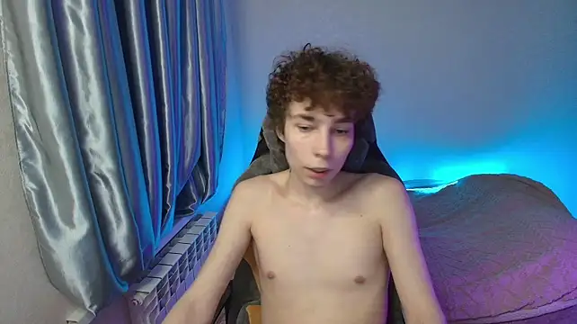 Adam_Kroy live XXX chat