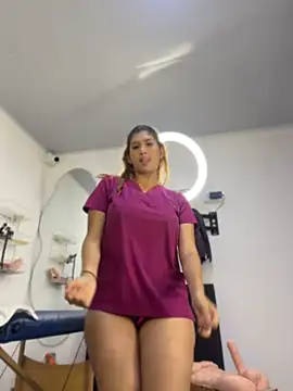 Kinky-Spa Chat XXX live