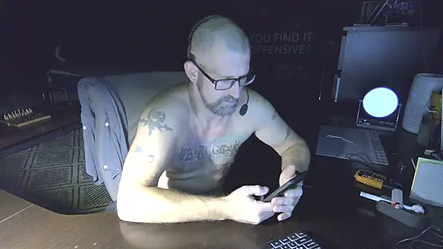 whodisis Webcam Show