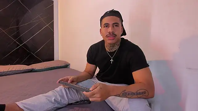 Chirshot_ XXX чат на живо
