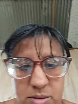 Chat +18 de ZaidaWet ao vivo