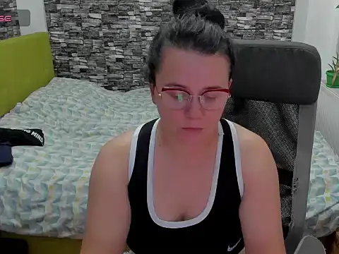 BALKANMILF69 Live XXX-Chat
