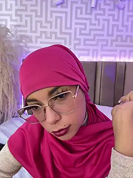 Chat XXX ao vivo de naishaa_