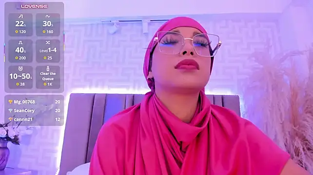 naishaa_ Adlı Modelin Canlı XXX Sohbeti