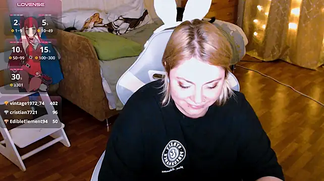 EyesUpHere8's Live XXX Chat