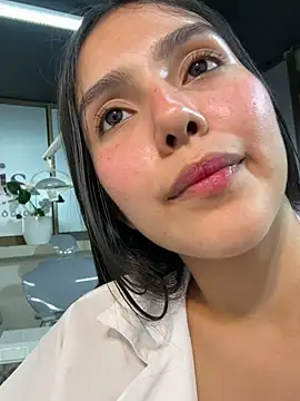 nahomy_park's Live XXX Chat