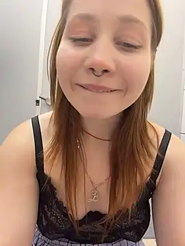 SlavicCandy's Live XXX Chat