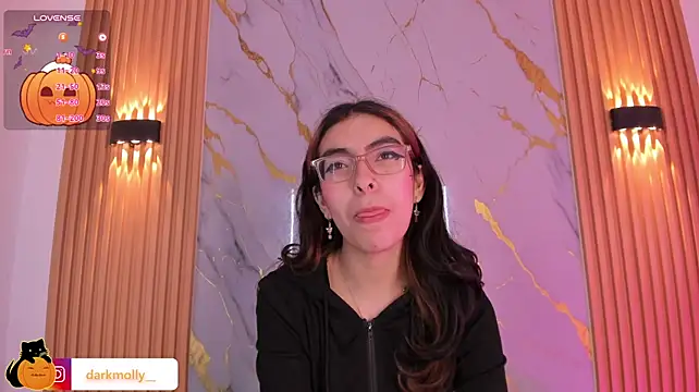 צ'אט XXX בשידור חי של Molly_A