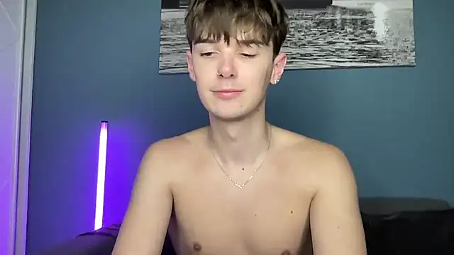 Chat XXX ao vivo de YourMilkyGuy