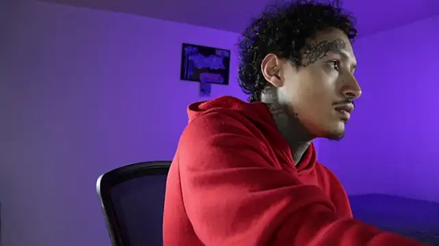 trieone Live XXX Chat