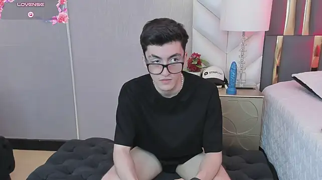 XXX chat uživo modela GaelDuke
