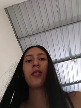 LauraMontaii – Live XXX-chat