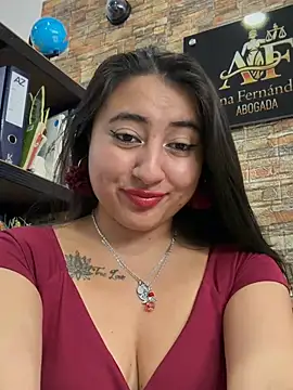 _Sarah-Office1 网络视讯表演