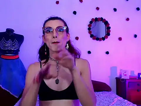 Moira-Hot's Live XXX Chat