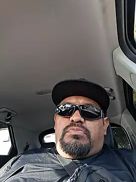 NativeDick41510 élő XXX-chatje