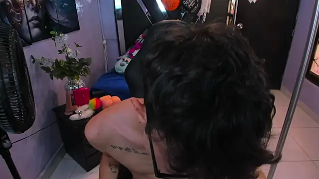 LiamHeatx Show in webcam
