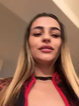 SelenaSweetie Chat XXX live