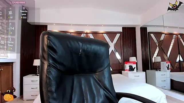 IsabellaaJoness' Live XXX Chat