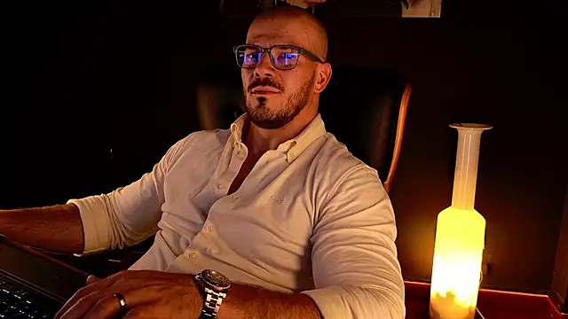 Chatroom XXX en direct de AngeloEric