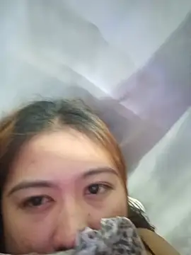 MsJinSquirt Show Webcam