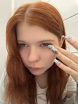 Chat +18 de Freaky__Nikki ao vivo