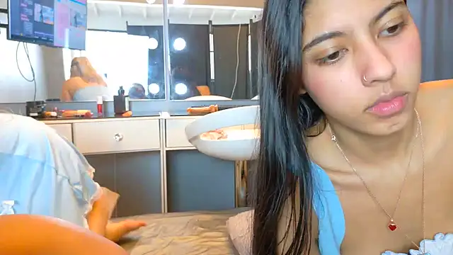 gisellemia70 live XXX chat