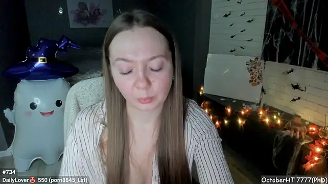 LizaGost élő XXX-chatje