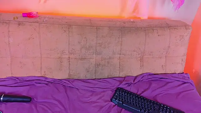 Chat XXX en directo de BELLA_TENTATION_CR