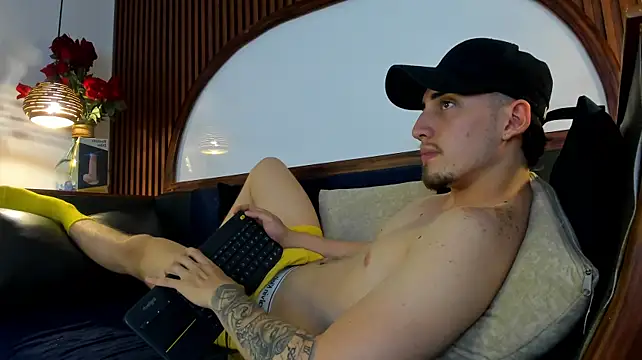 Jeremy_Blake Adlı Modelin Canlı XXX Sohbeti