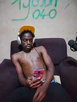Demon254_ live XXX chat