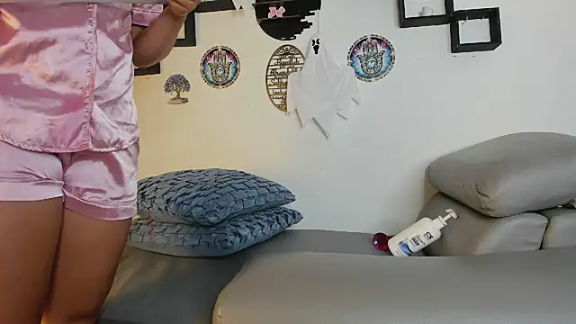 Chat +18 de sarabaxterbe ao vivo