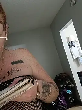 nakedgarbageperson's Live XXX Chat
